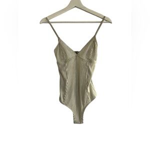 Zulu & Zephyr Husk Stripe Textured One Piece Swimsuit Size 6